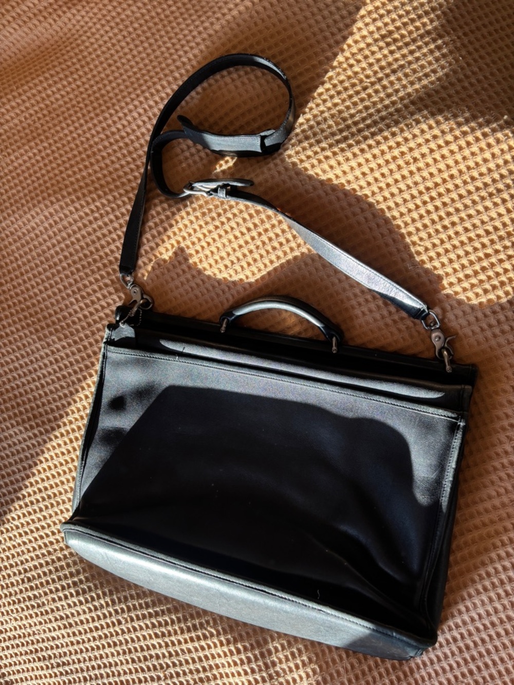 Vintage 1990s Coach Authentic Beekman Briefcase | Unisex Bag | Black Leather - Picture 2 of 16